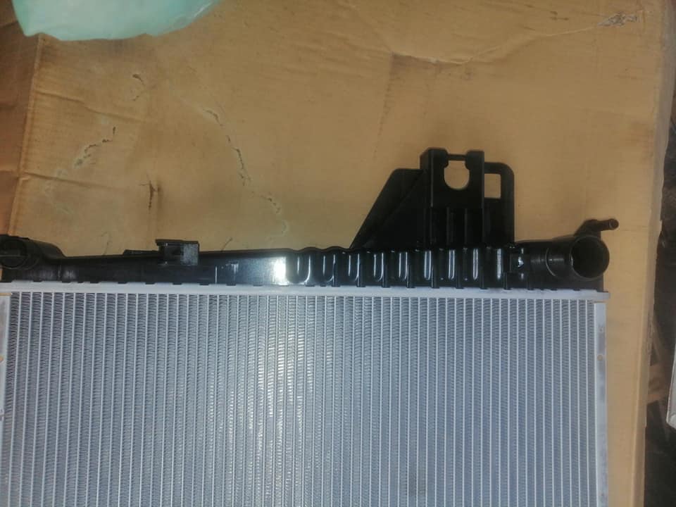 Jeep Cherokee 3.7 radiator 2002 - Private Seller Jeep Cherokee 3.7 radiator 2002 - Private Seller