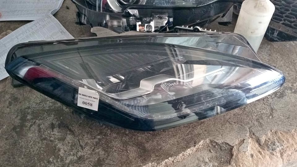 Jaguar headlight - Private Seller Jaguar headlight - Private Seller