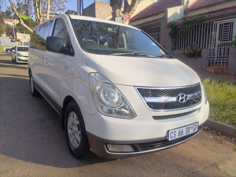 2013 Hyundai H1 bus 2.5 CRDI Automatic
