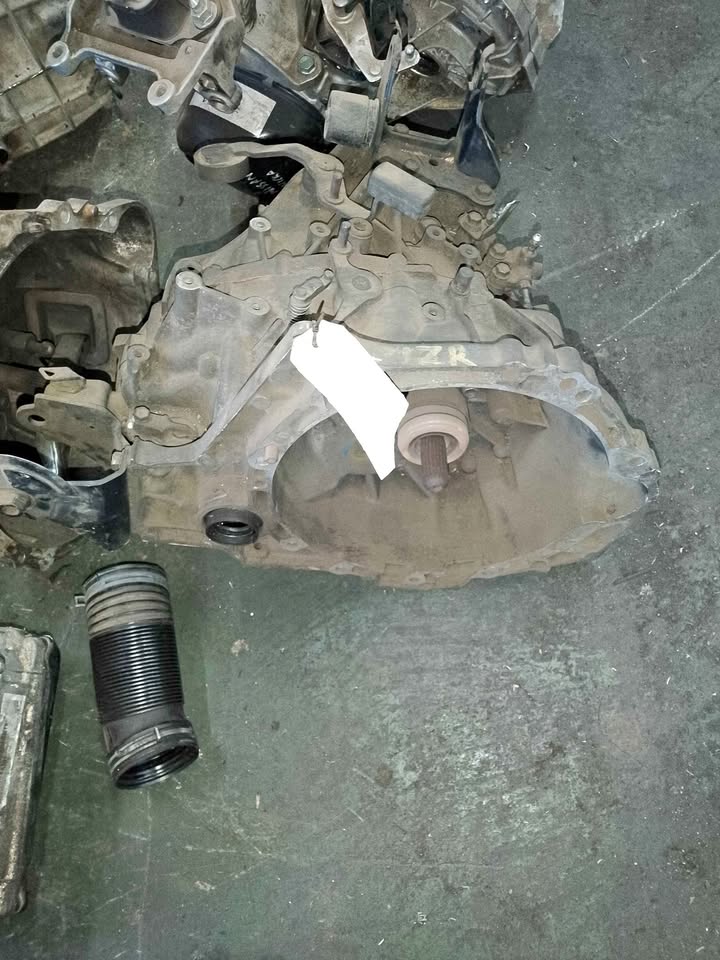 TOYOTA 1ZR 6-SPEED MANUAL GEARBOX FOR SALE - Private Seller TOYOTA 1ZR 6-SPEED MANUAL GEARBOX FOR SALE - Private Seller
