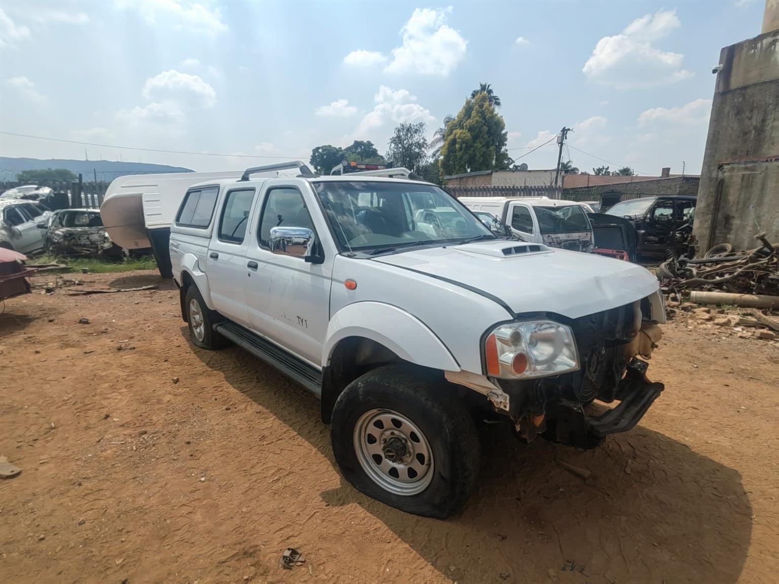 Stripping for Spares: Nissan Np300 Hardbody 2021 diesel manual