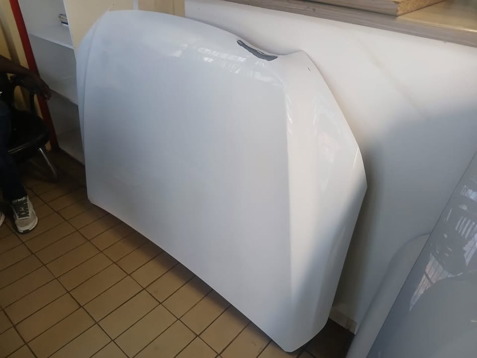 2019 ISUZU D-MAX BAKKIE BONNET FOR SALE - Private Seller 2019 ISUZU D-MAX BAKKIE BONNET FOR SALE - Private Seller