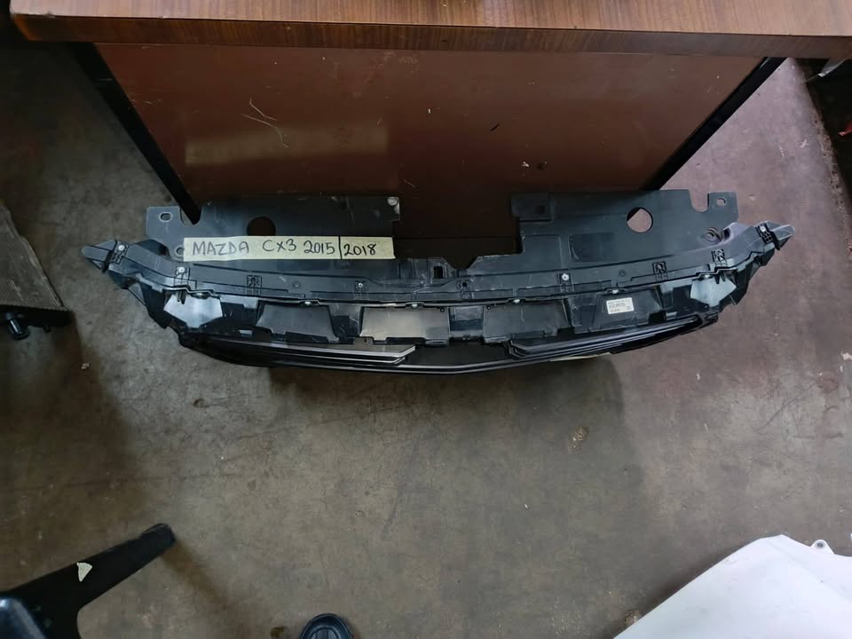 Mazda CX5 2015 / 2018 Grill - Private Seller