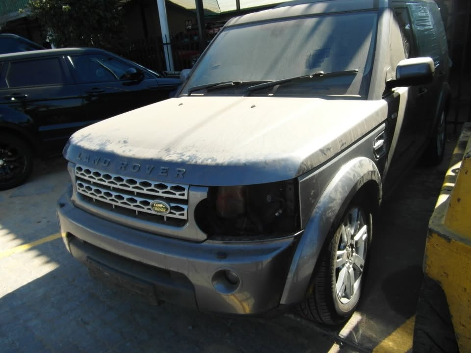 Land Rover Discovery 4 Bonnet for sale | AUTO EZI - Private Seller Land Rover Discovery 4 Bonnet for sale | AUTO EZI - Private Seller