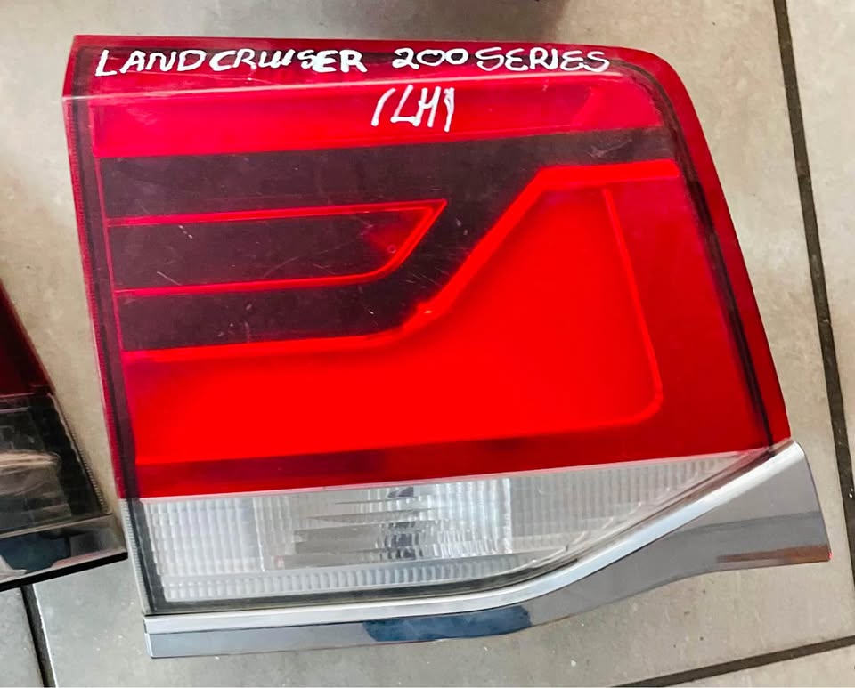 Toyota Landcruiser Grj200 taillight - Private Seller Toyota Landcruiser Grj200 taillight - Private Seller