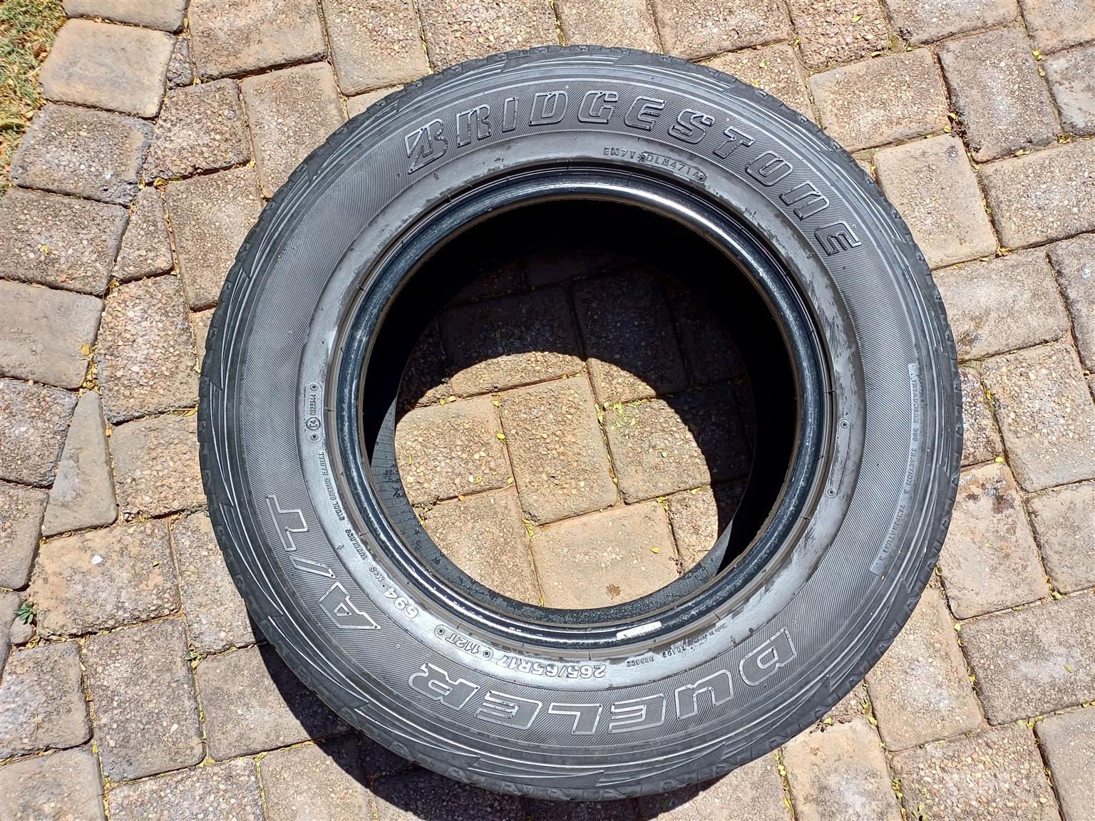 Bridgestone Dueler Tyre 265-65-R17 x 6.