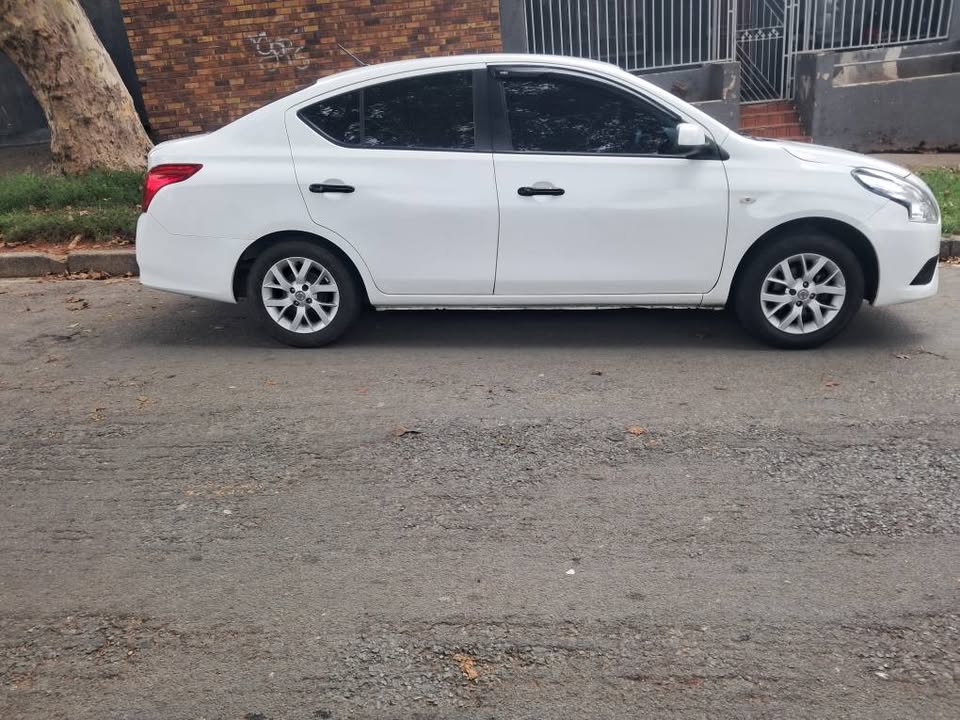 Nissan Almera 1.5 2018 kilometers 78 000 for sale
