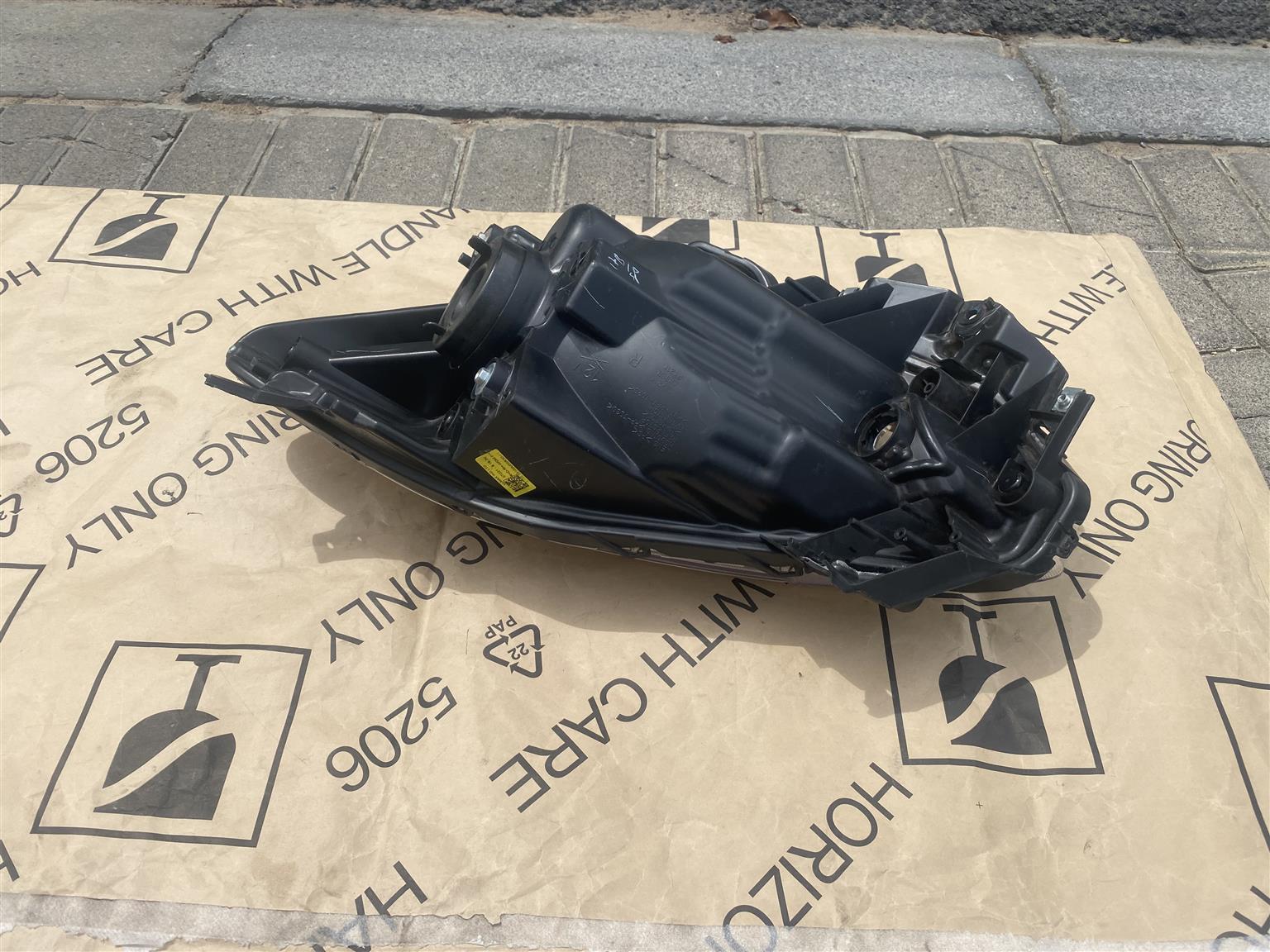 2023 SUZUKI SWIFT HEADLIGHT RIGHT SIDE FOR SALE. IN EXCELLENT CONDITION - Private Seller 2023 SUZUKI SWIFT HEADLIGHT RIGHT SIDE FOR SALE. IN EXCELLENT CONDITION - Private Seller