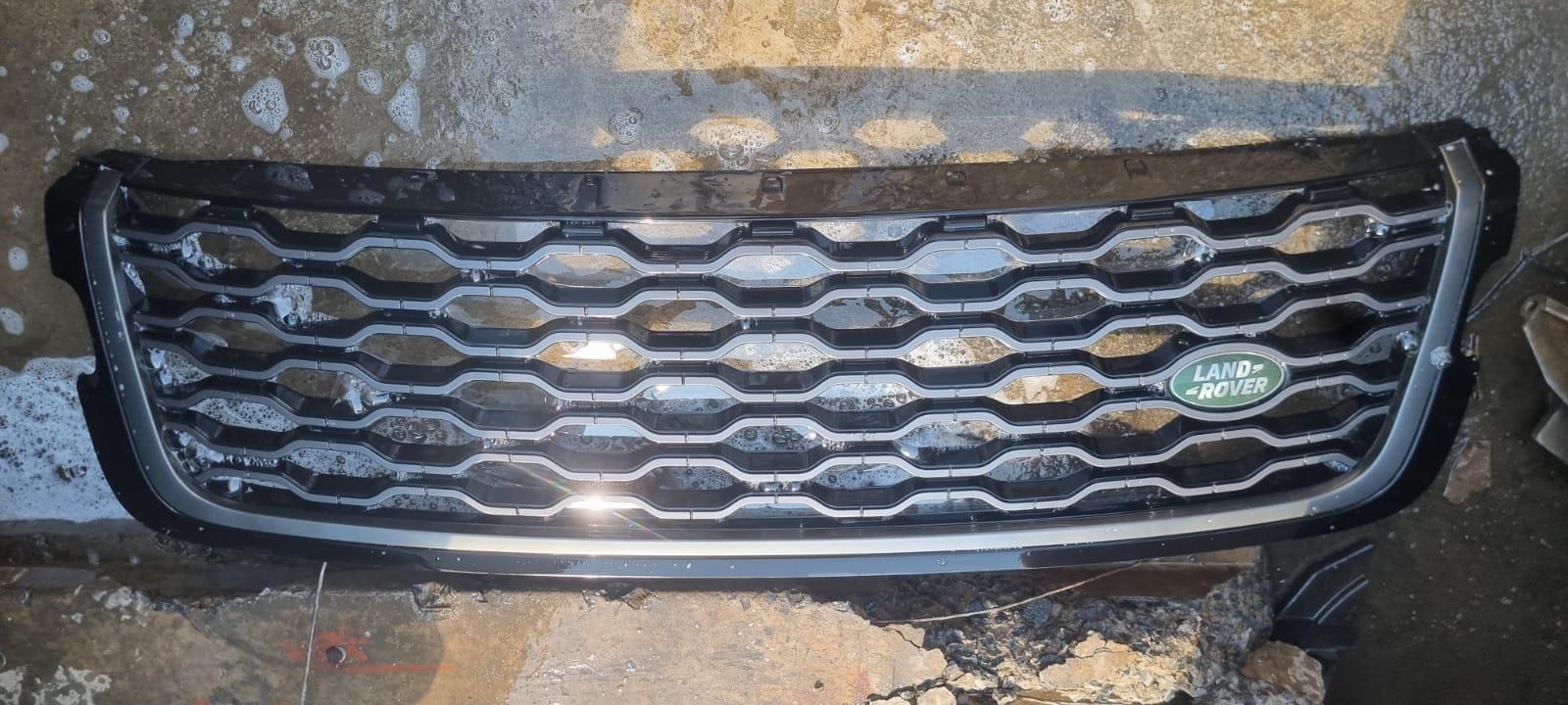 2018 Range Rover Velar SE Grille for sale