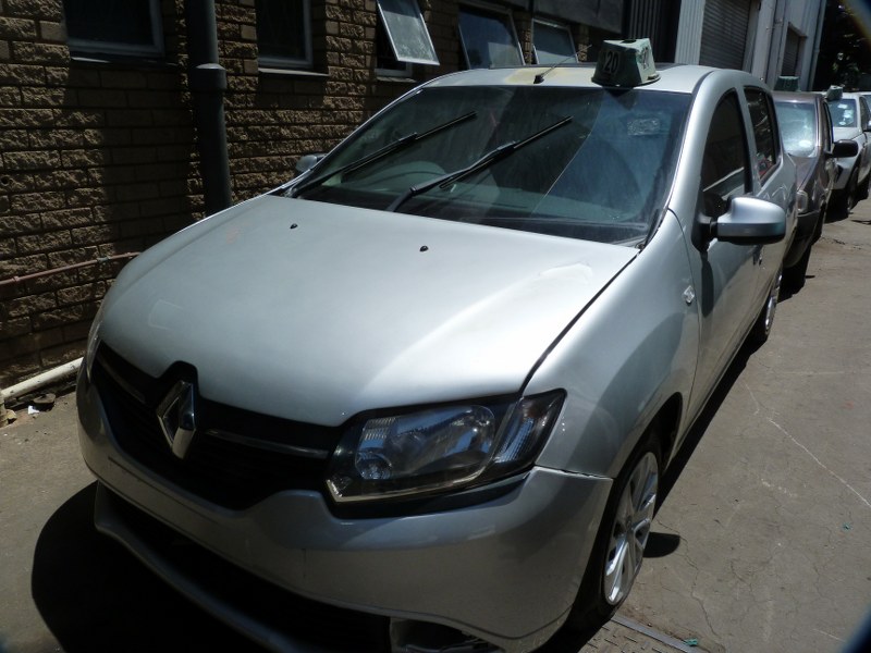 Renault Sandero 900T Manual - 2016 SPARESBOYZ STRIPPING FOR SPARES - Private Seller
