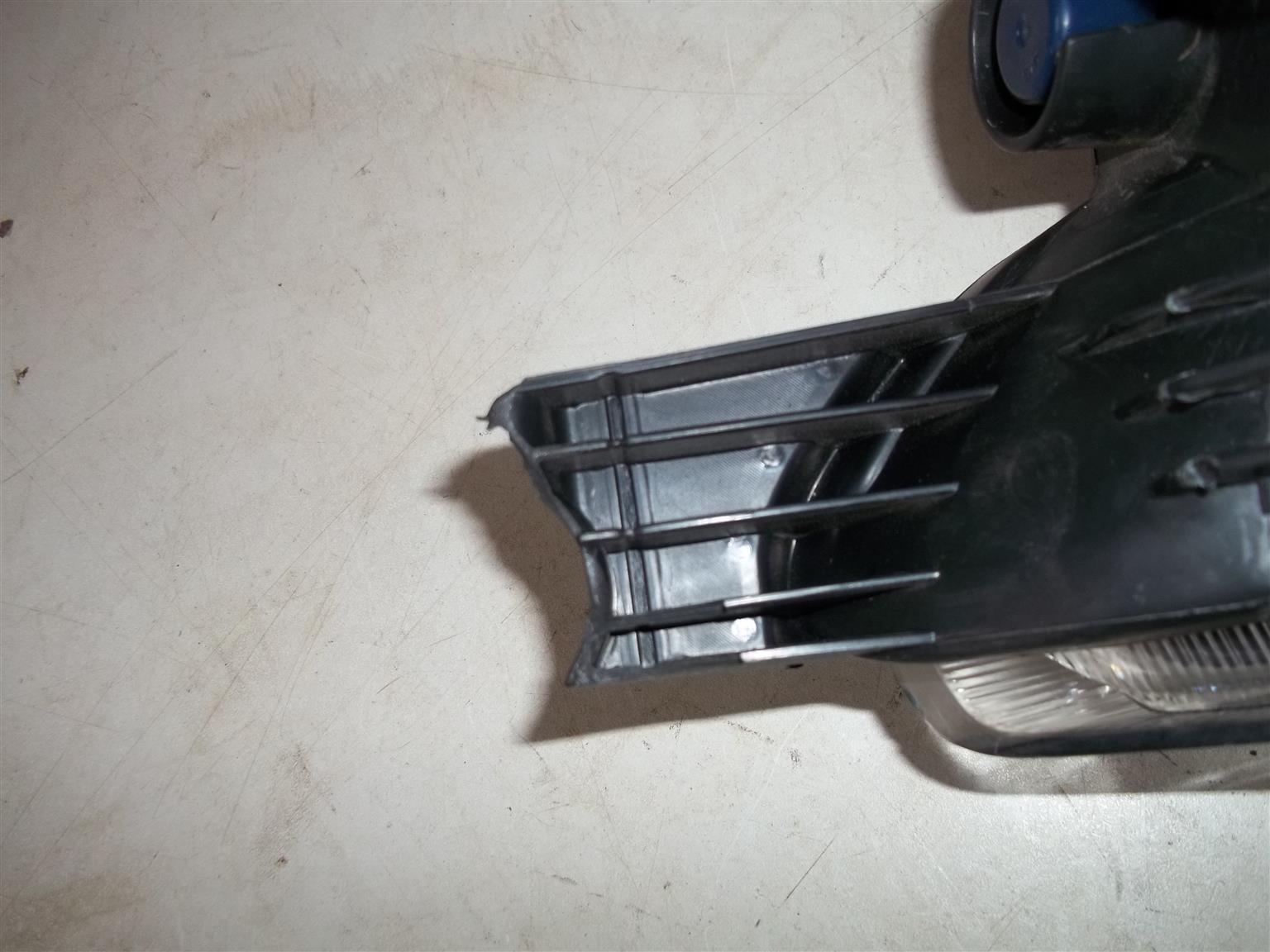 Renault Triber '20-'24 left headlight - Private Seller Renault Triber '20-'24 left headlight - Private Seller