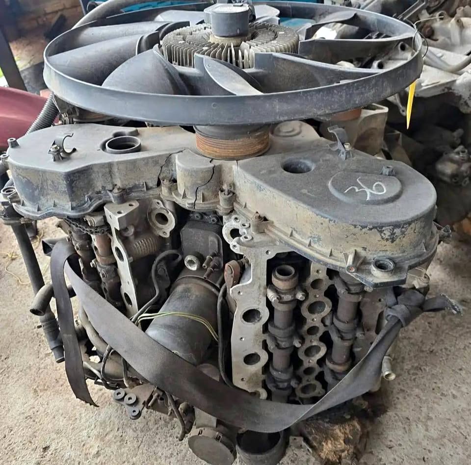 Land rover discovery3  3.0 engine code LED engine stripping for parts @ circle 7 used parts