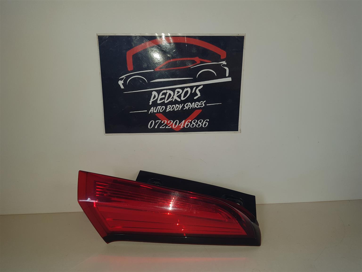 Suzuki Ertiga right upper tail light - Private Seller Suzuki Ertiga right upper tail light - Private Seller