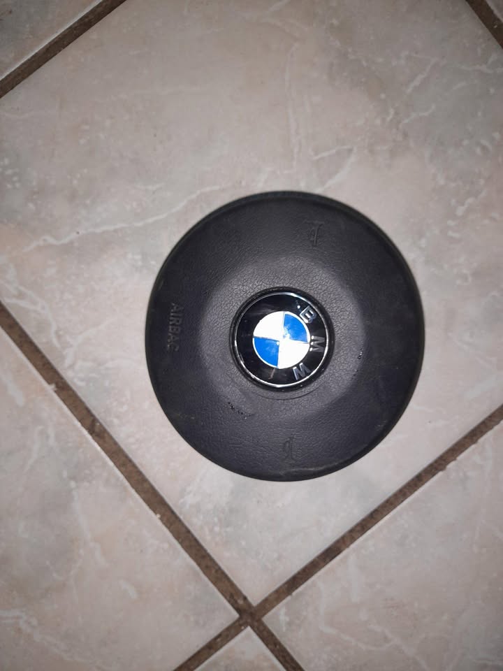 BMW F30 STEERING AIRBAG AVAILABLE - Private Seller BMW F30 STEERING AIRBAG AVAILABLE - Private Seller