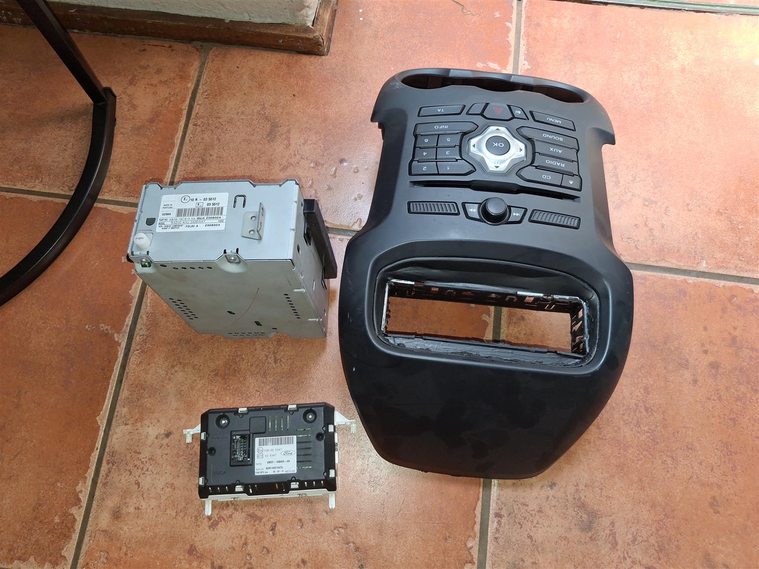 Ford Ranger T6 factory radio - Private Seller Ford Ranger T6 factory radio - Private Seller
