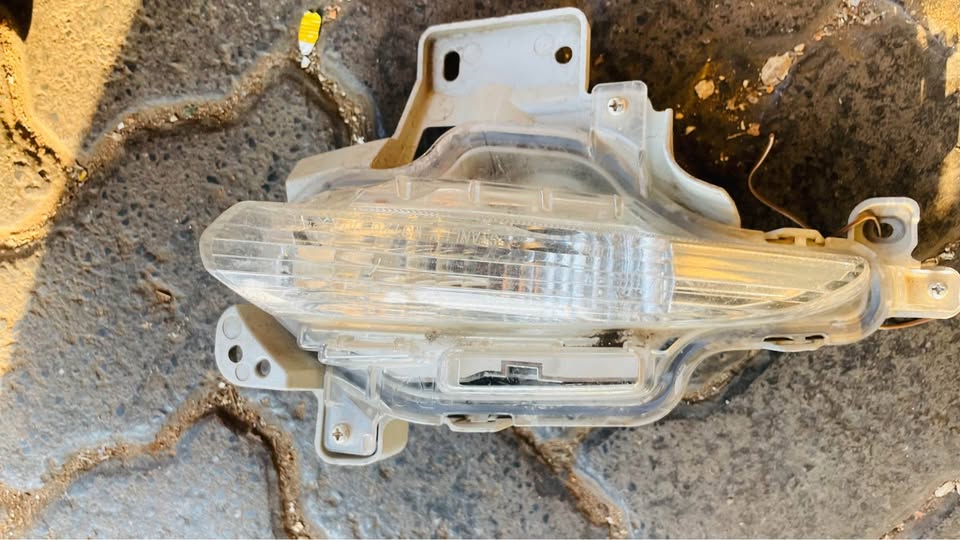 Mazda 3 fog light 2017 - Private Seller Mazda 3 fog light 2017 - Private Seller