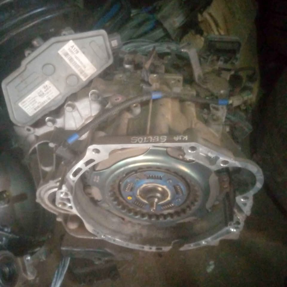 Kia seltons automatic transmission gear box - Private Seller Kia seltons automatic transmission gear box - Private Seller