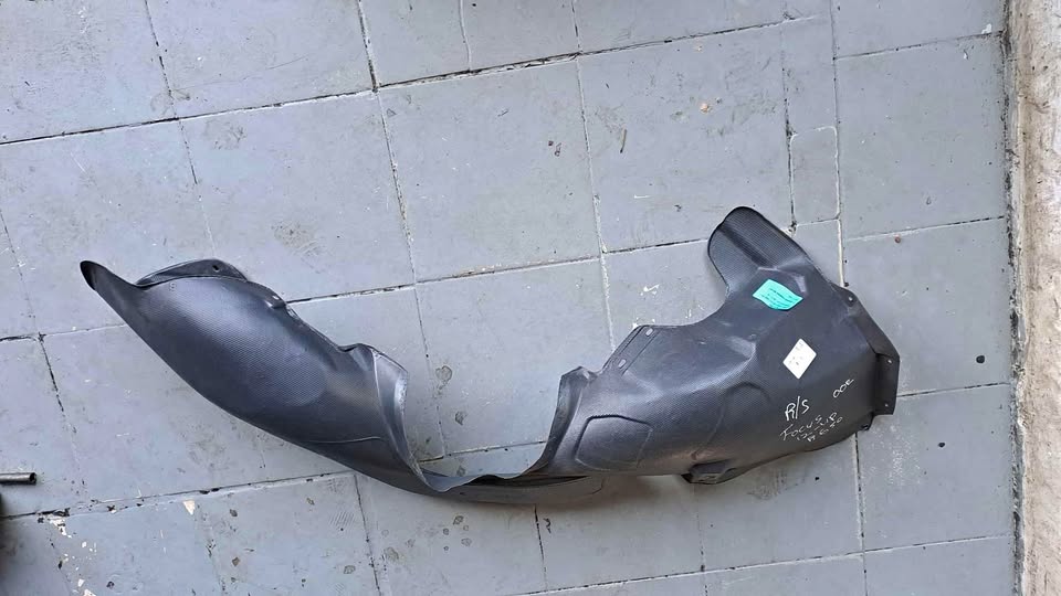 Fender liner Ford Focus 12- - Private Seller Fender liner Ford Focus 12- - Private Seller