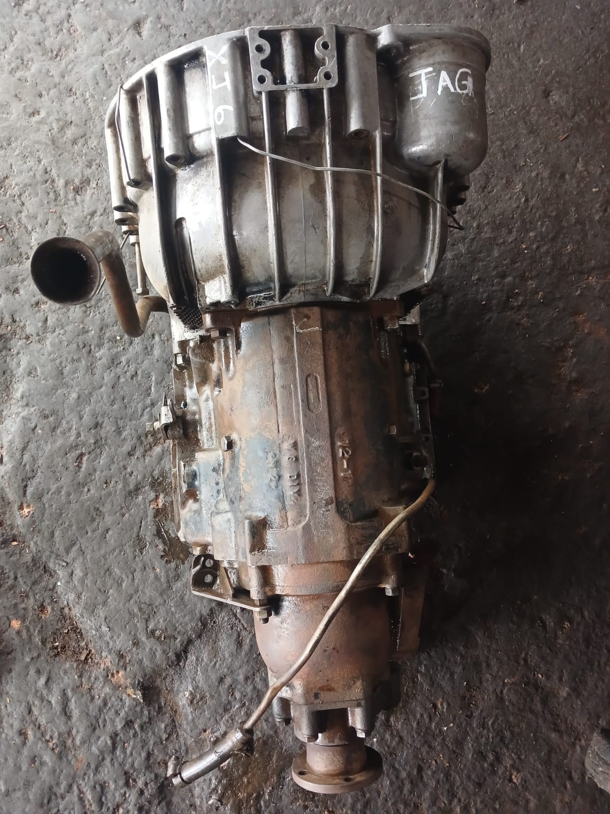 JAGUAR XJ6 GEARBOX COMPLETE WITH TALK CONVERTER FOR SALE - Private Seller