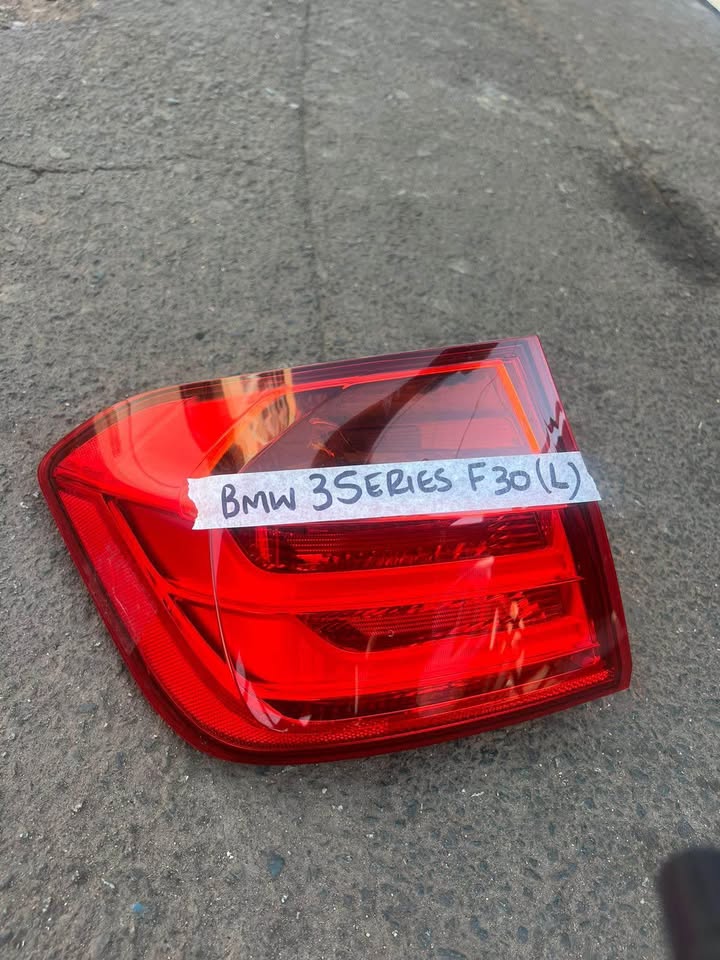 BMW F30 3 series taillight - Private Seller BMW F30 3 series taillight - Private Seller