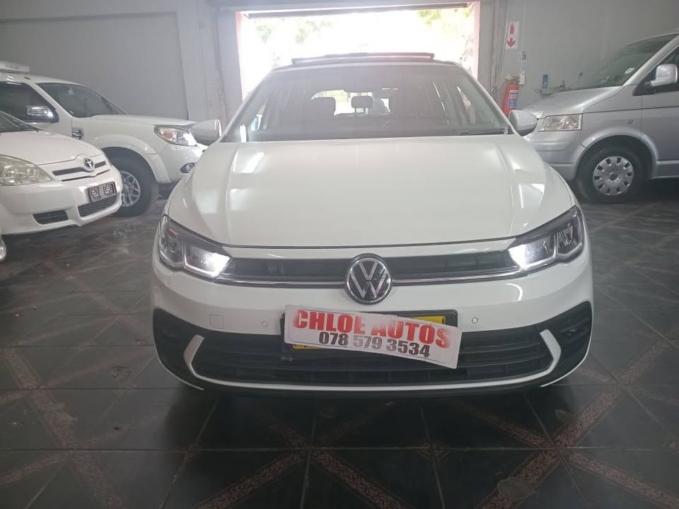 2022 Vw polo9 1.0 tsi manual   White Sunroof  Full service history