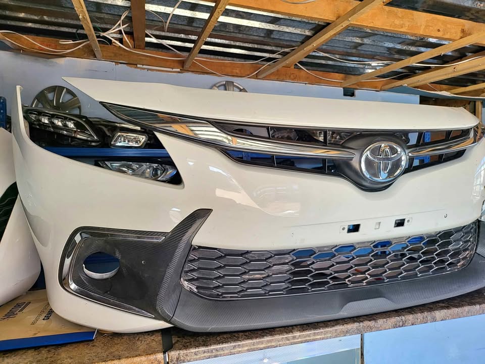 2023 Toyota starlet complete front bumper for sale.