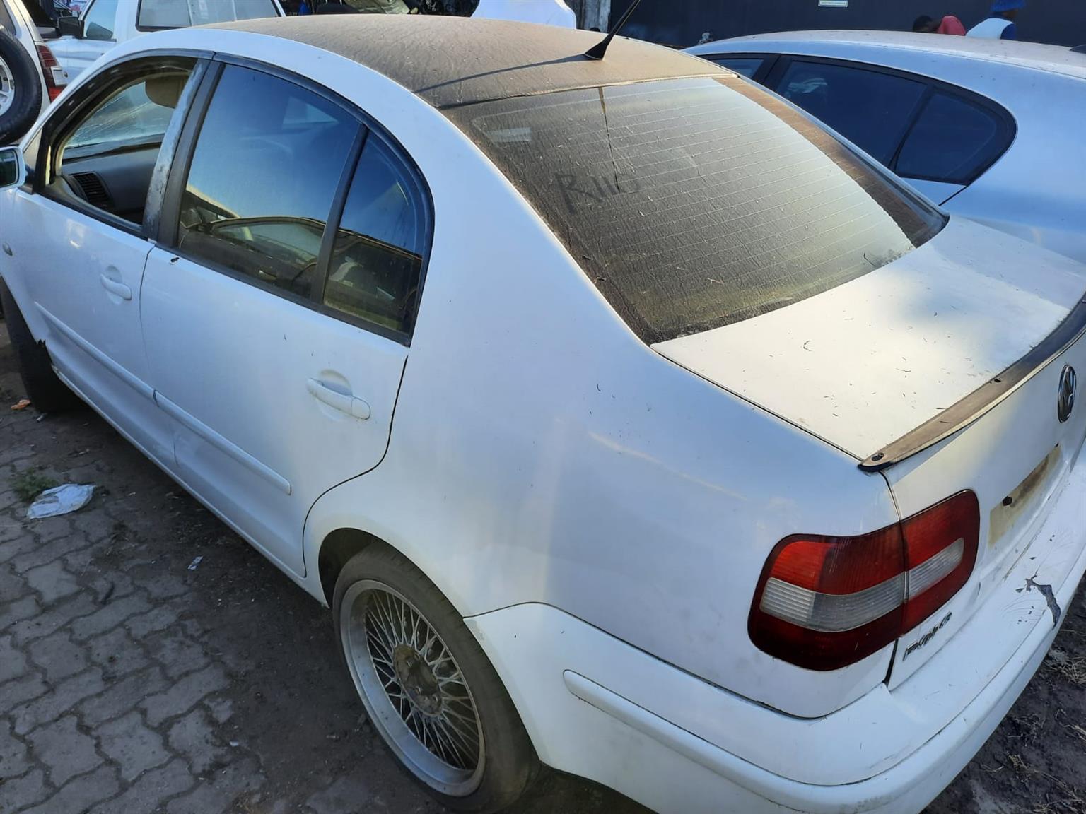 2003 VW Polo Classic 1.6 - Stripping for Spares.