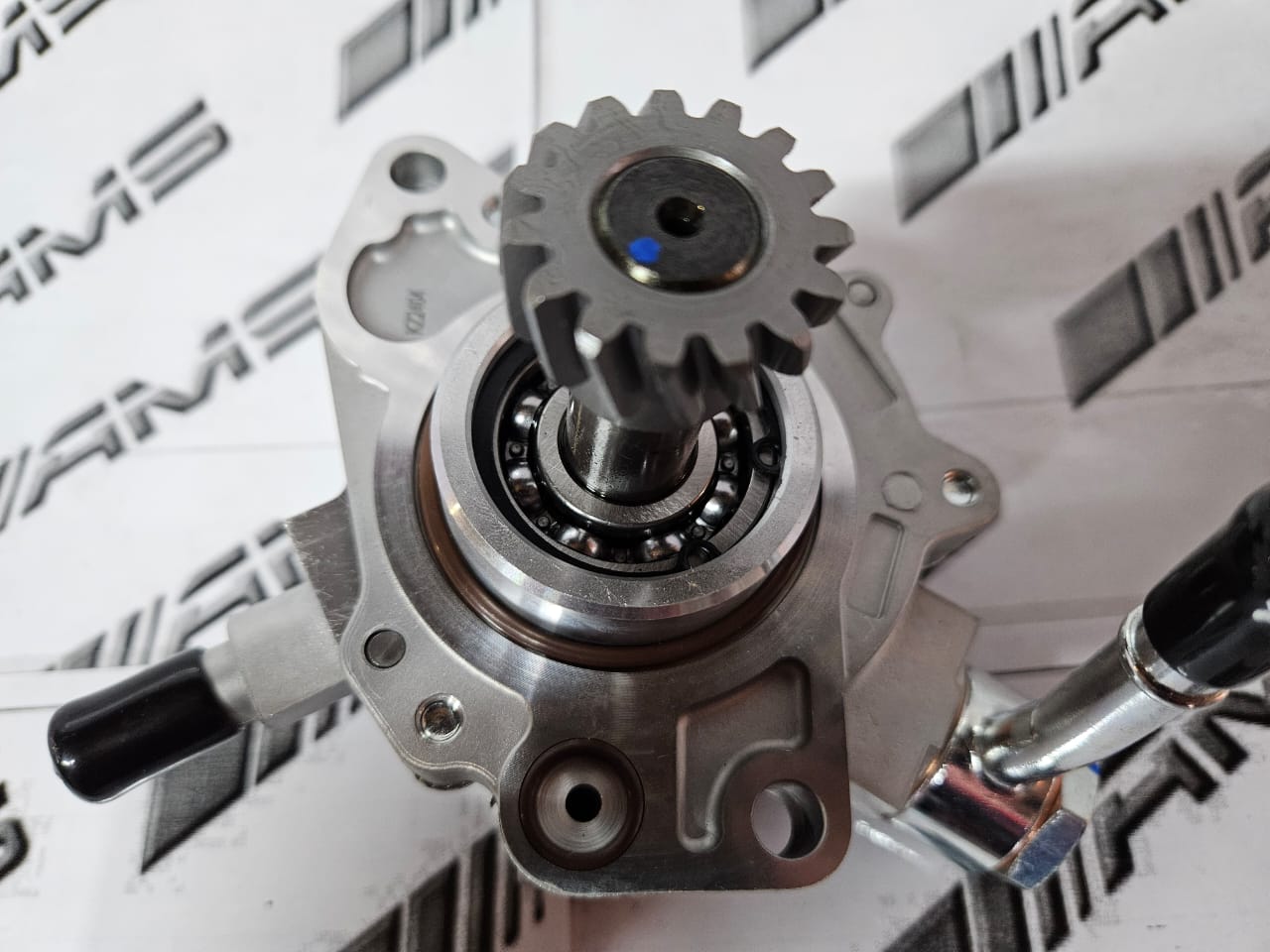 Mitsubishi Pajero 2.5 4D56 Vacuum Pump for Sale! - Private Seller