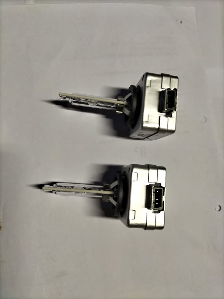 Audi B8 NEW Xenon globes for sale - Private Seller