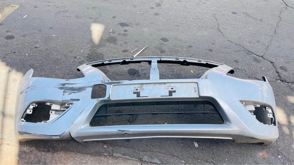 Nissan Almera bumper - Private Seller Nissan Almera bumper - Private Seller