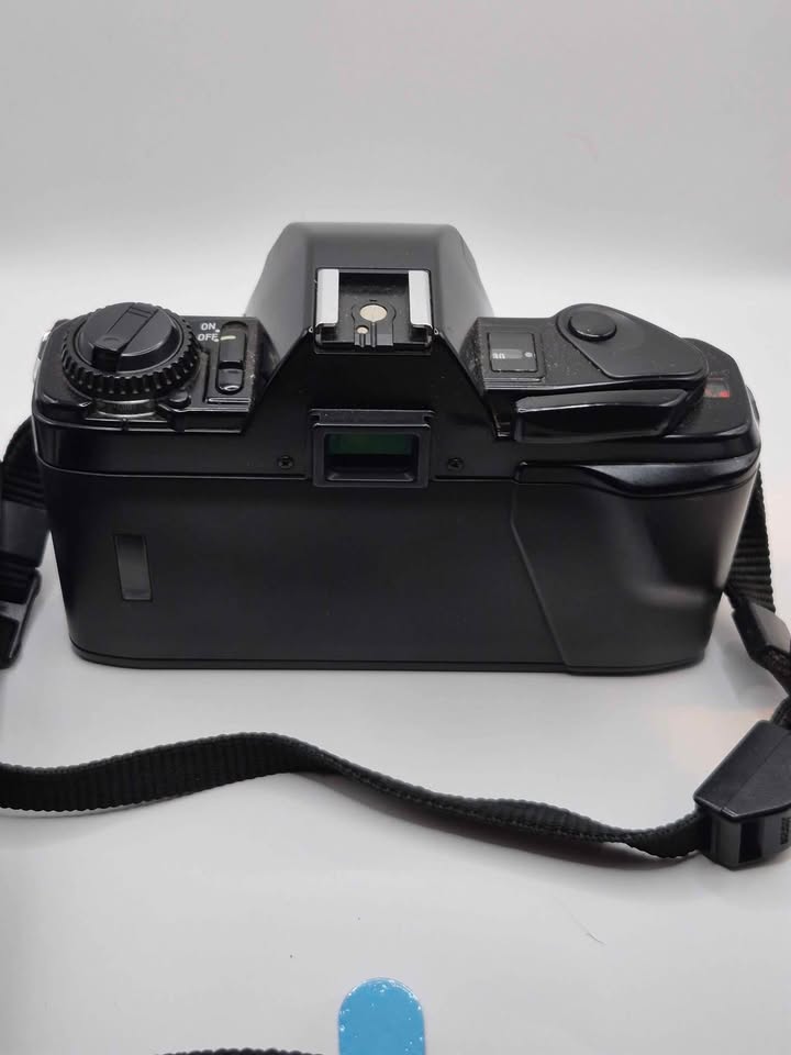 Minolta X-300s 35mm SLR film camera, with 2 x lenses an 2 x flashlights