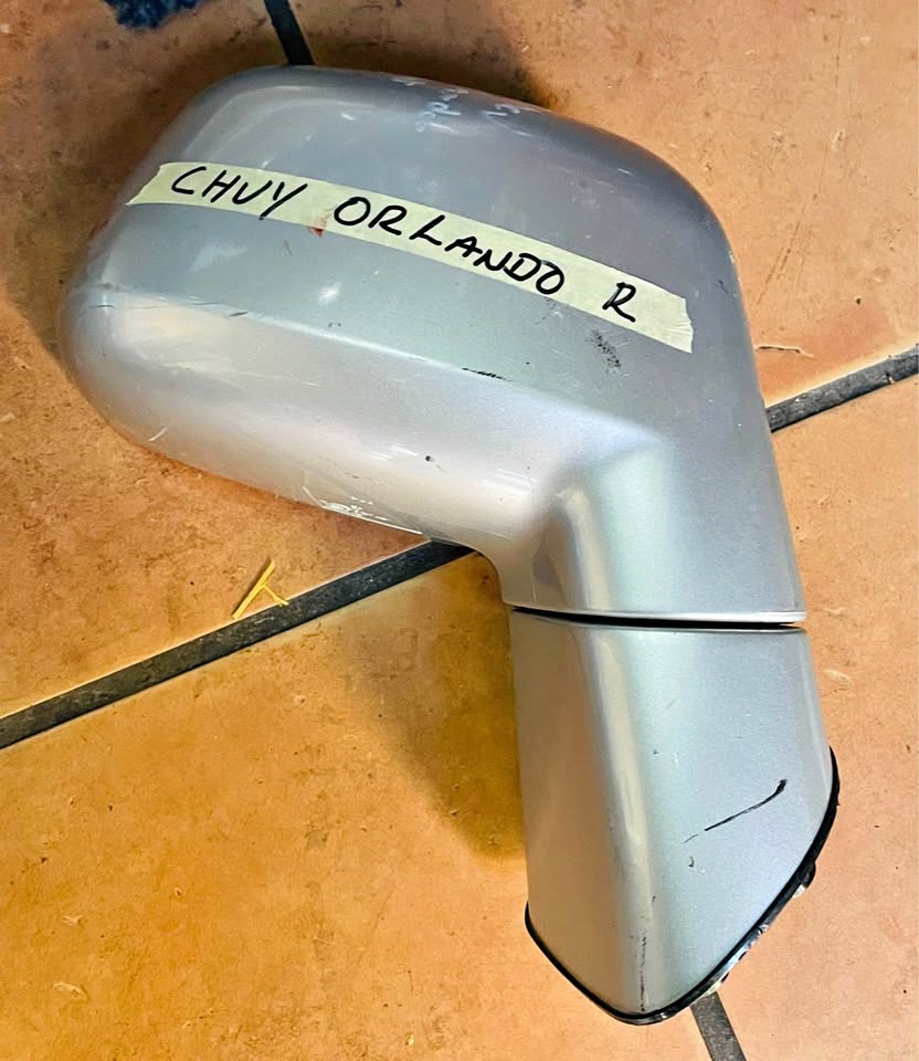 Chevrolet Orlando side mirror - Private Seller Chevrolet Orlando side mirror - Private Seller