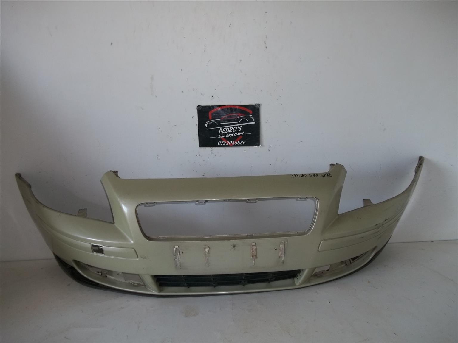 Volvo S40 '04-'07 front bumper - Private Seller Volvo S40 '04-'07 front bumper - Private Seller