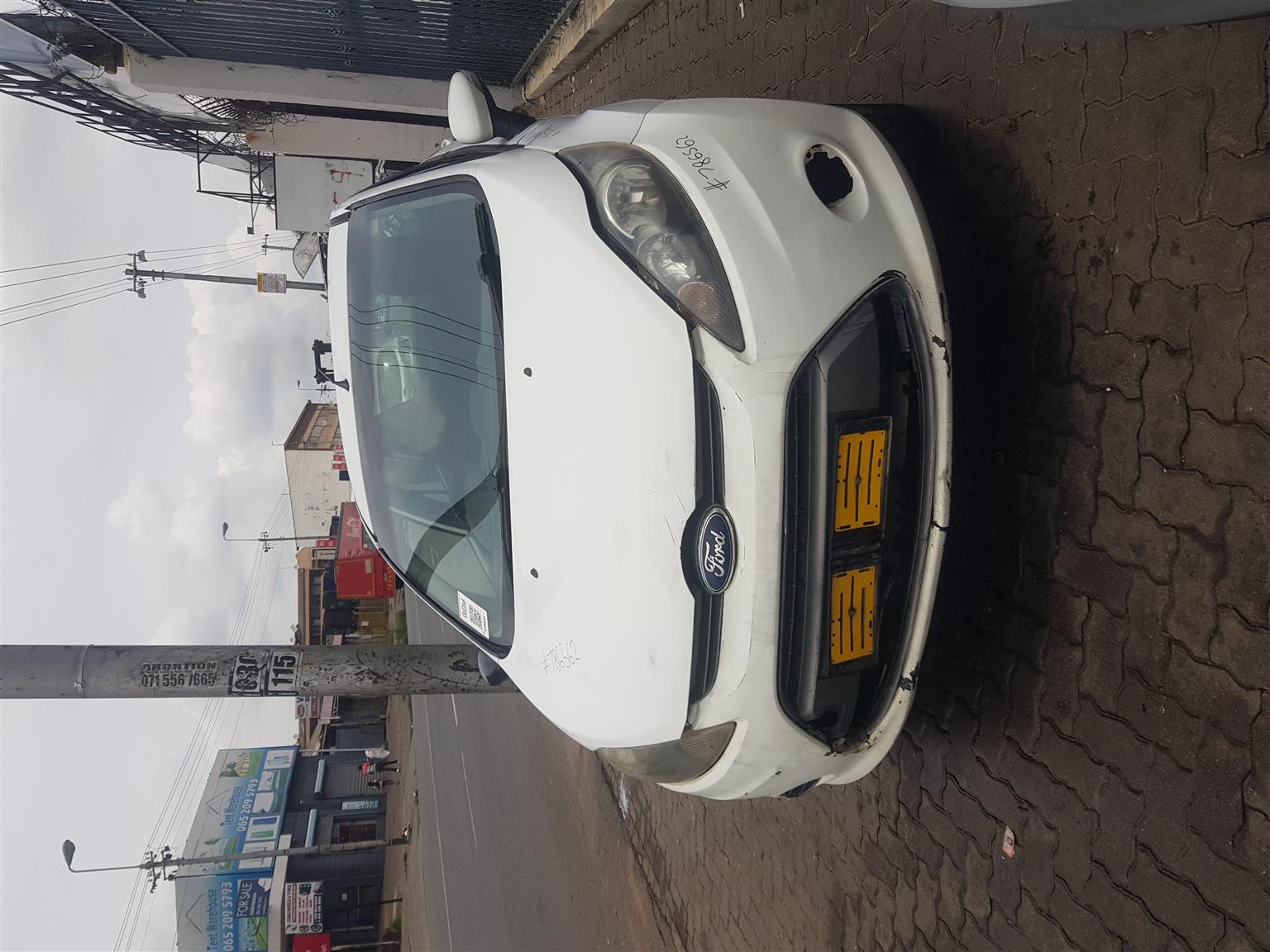 ford fiesta 2009 1.6 complete stripping - Private Seller