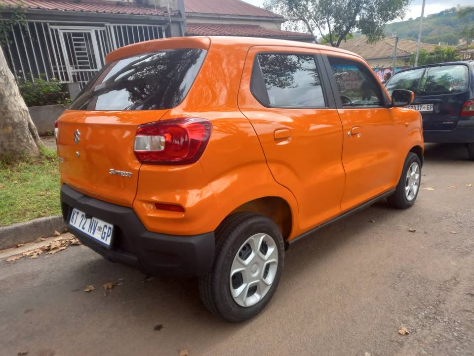 2020 Suzuki SPresso 1.0 Petrol, Automatic, Orange, 17000kms, Service Book