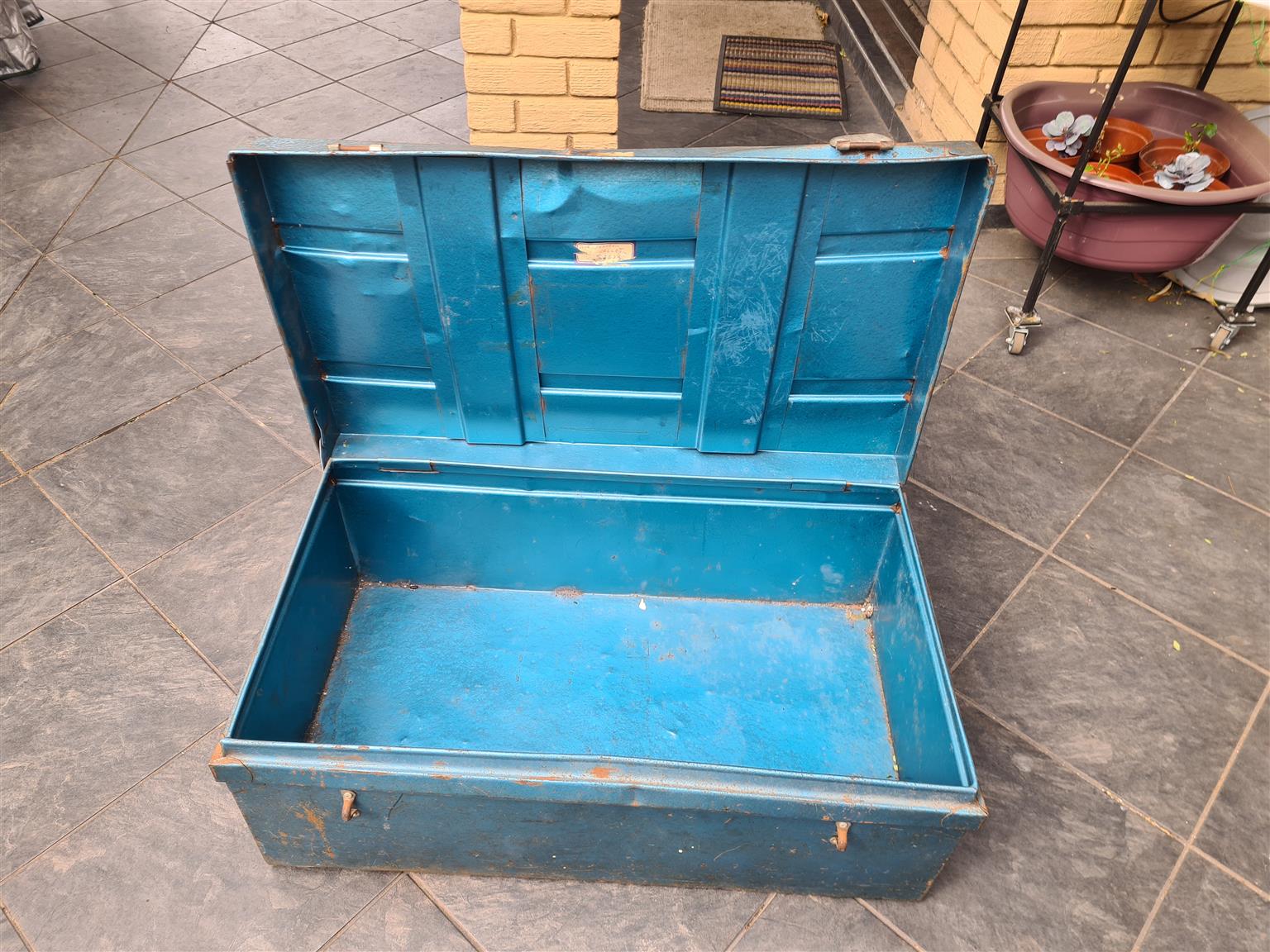 Vintage Travel trunk