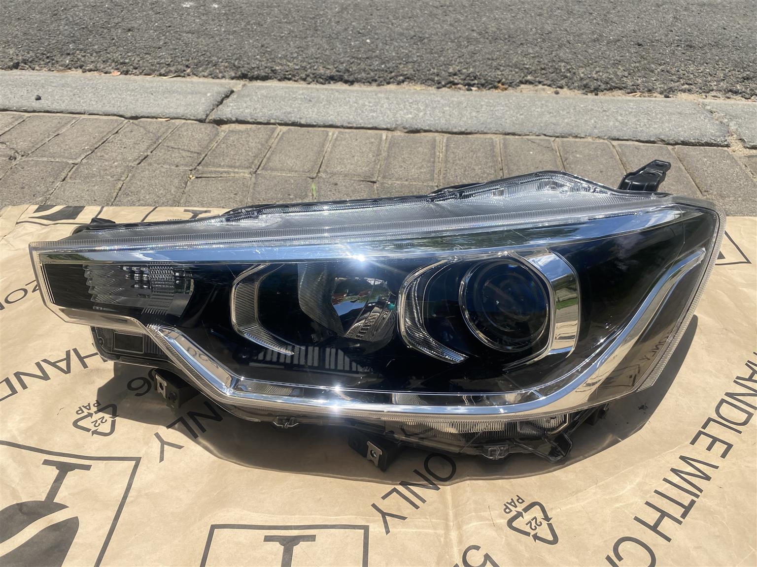 2024 SUZUKI ERTIGA/TOYOTA RUMION HEADLIGHT LEFT SIDE FOR SALE - Private Seller 2024 SUZUKI ERTIGA/TOYOTA RUMION HEADLIGHT LEFT SIDE FOR SALE - Private Seller