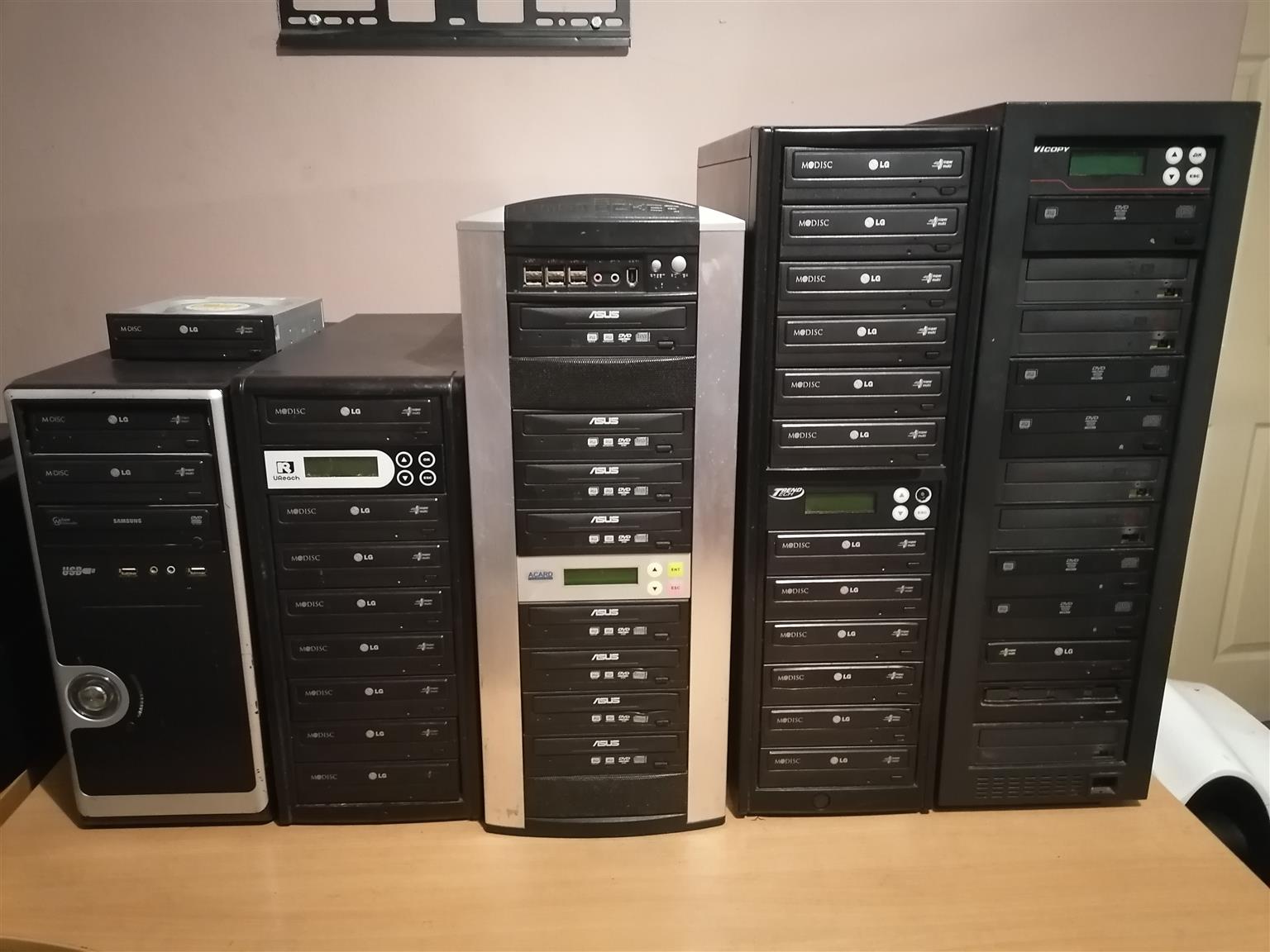 2021  bargain.. Five computer and duplicators for free