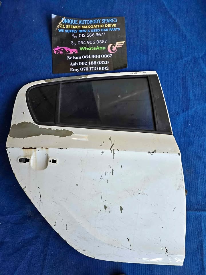 Hyundai i Right Rear Door - Private Seller Hyundai i Right Rear Door - Private Seller