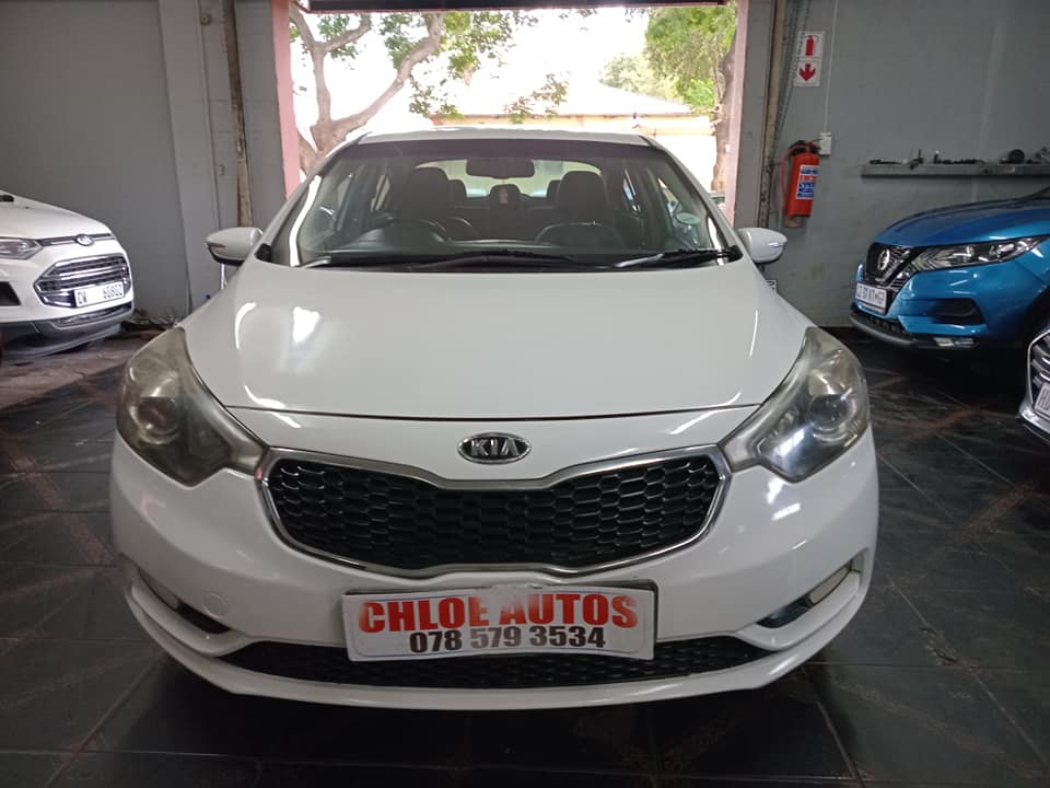 2013 Kia Cerato 2.0 Sedan  Manual Leather interior  White color  95000km