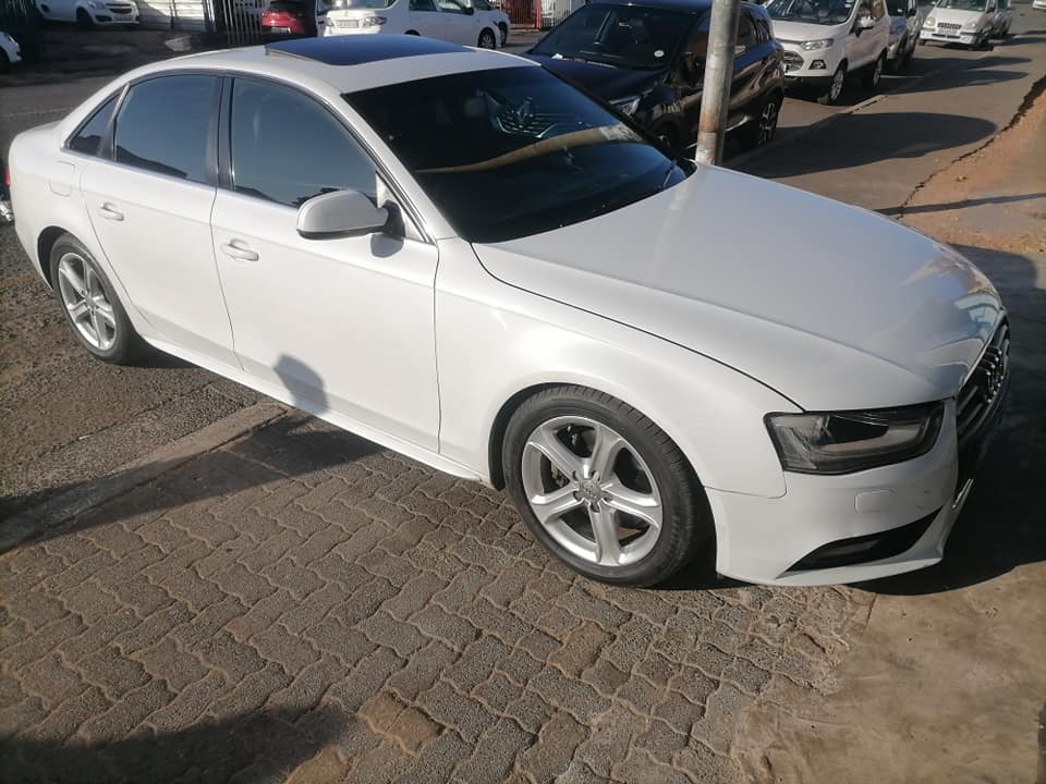 2014 Audi A4 1.8 TFSI Automatic and leather seat Sunroof Sedan