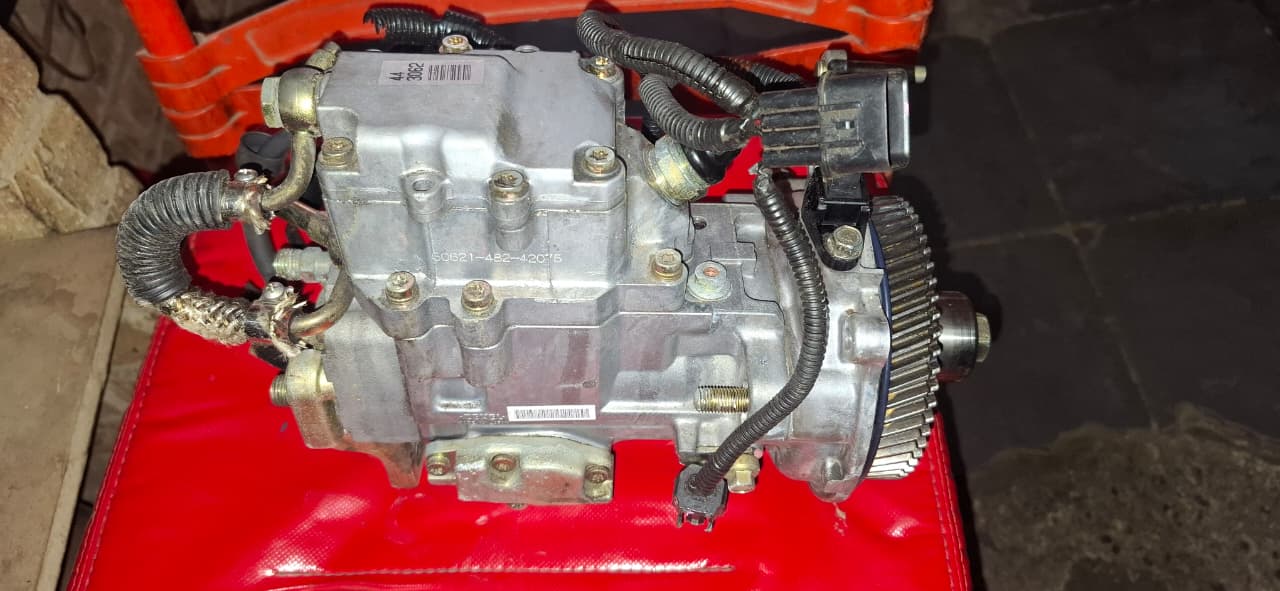 Mitsubishi Pajero 4M41 diesel pump for sale - Private Seller