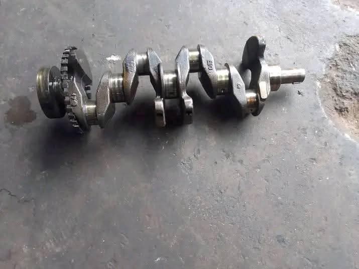 NISSAN ALMERA CRANK SHAFT - Private Seller