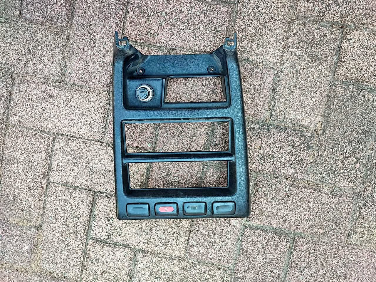 Nissan Sabre/ Sentra Centre Console With Switches Good Condition - Private Seller