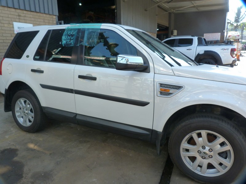 Land Rover Freelander 2 SE i6 AT White - 2007 STRIPPING FOR SPARES - Private Seller Land Rover Freelander 2 SE i6 AT White - 2007 STRIPPING FOR SPARES - Private Seller