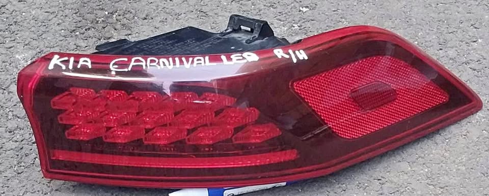 Kia Carnival taillight - Private Seller Kia Carnival taillight - Private Seller