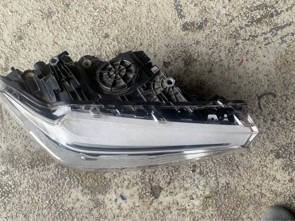 BMW G32 adaptive led headlight RHS