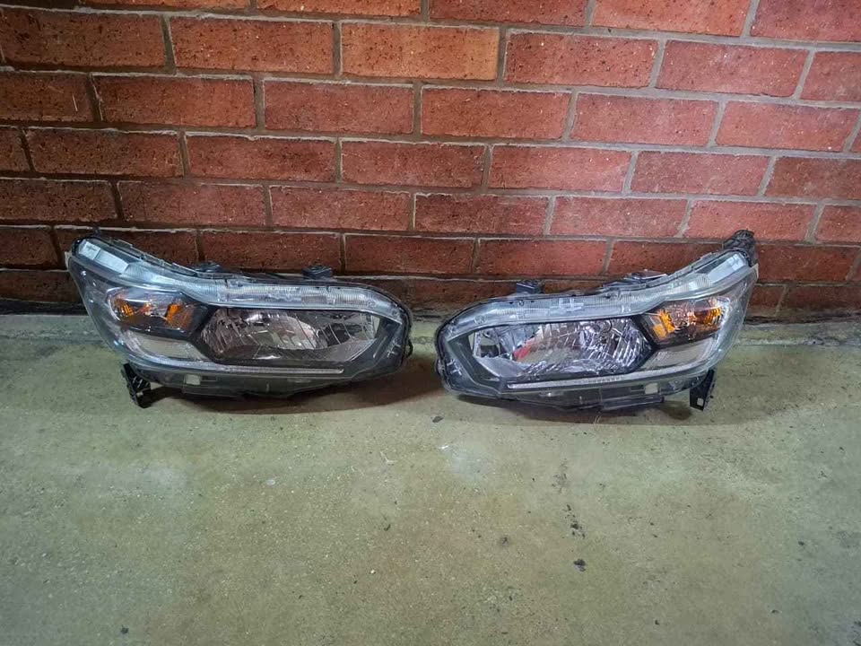 Honda amaze headlights both side - Private Seller Honda amaze headlights both side - Private Seller