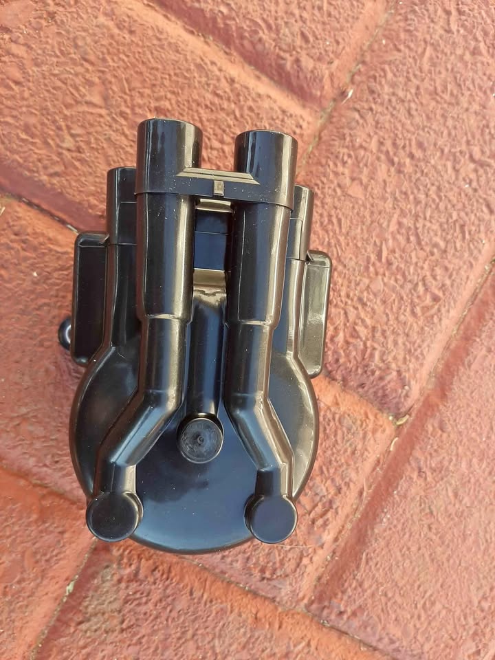 TOYOTA 4Y DISTRIBUTOR CAP. BRAND NEW. FOR VARIOUS OTHER CARS TOO. - Private Seller TOYOTA 4Y DISTRIBUTOR CAP. BRAND NEW. FOR VARIOUS OTHER CARS TOO. - Private Seller