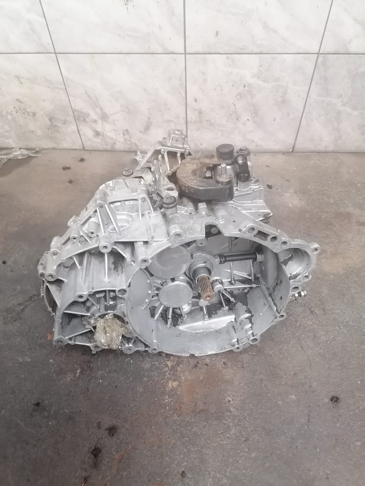 VOLVO S40 2005 2.5L GEARBOX FOR SALE - Private Seller